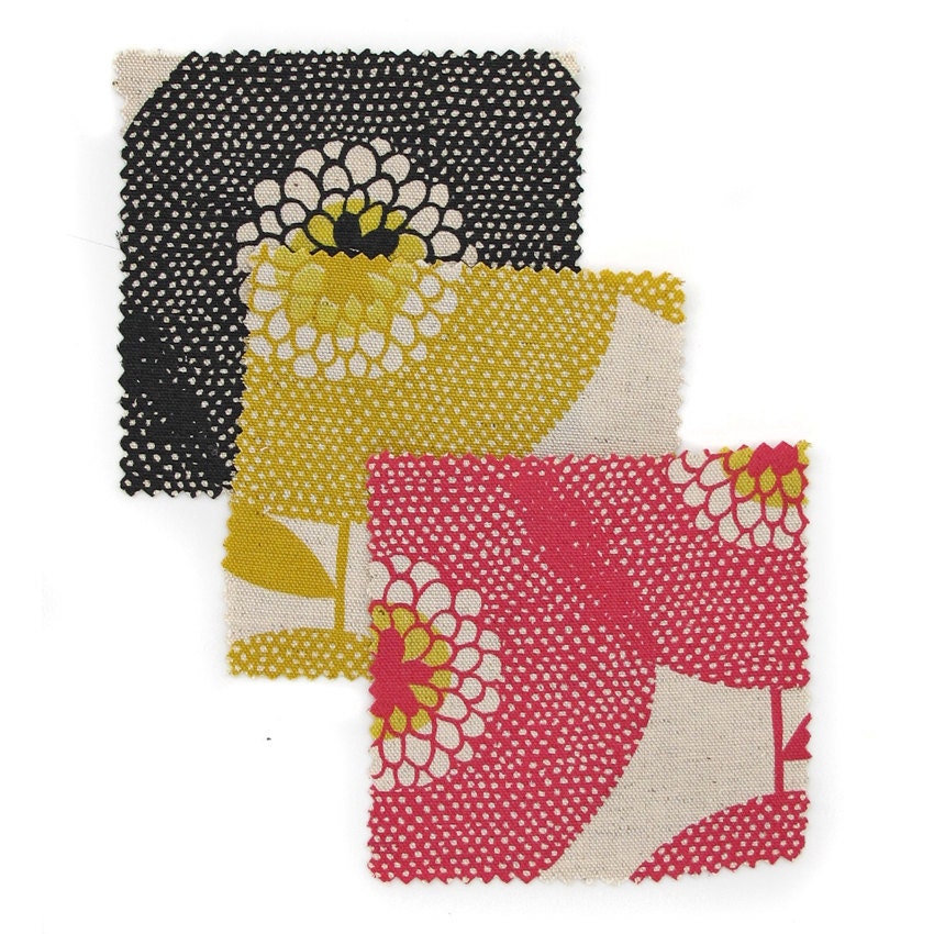 Pinny Apron - Flower Fields, in Penny Black
