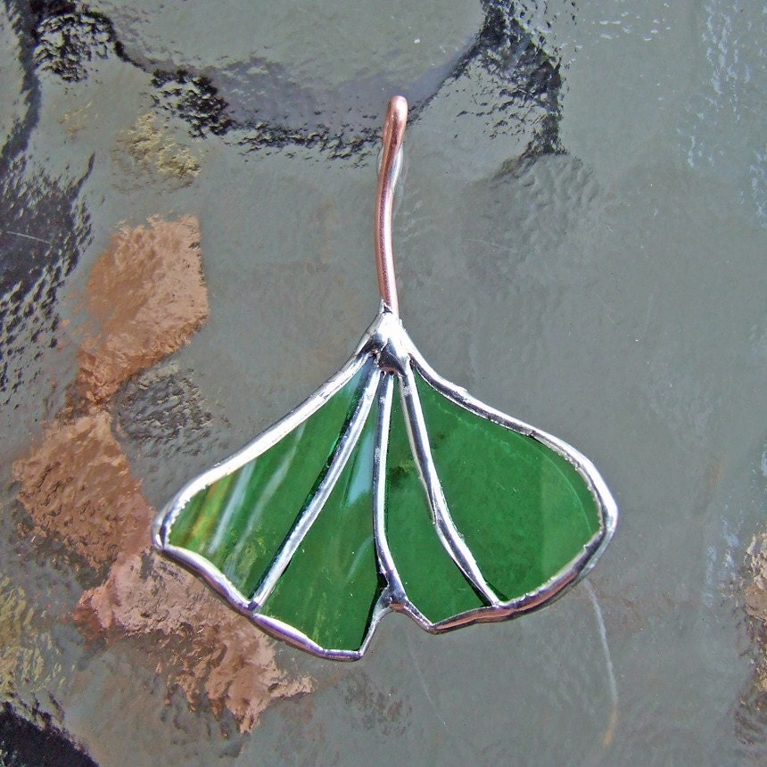Green Gingko (Ginkgo) Leaf Pendant