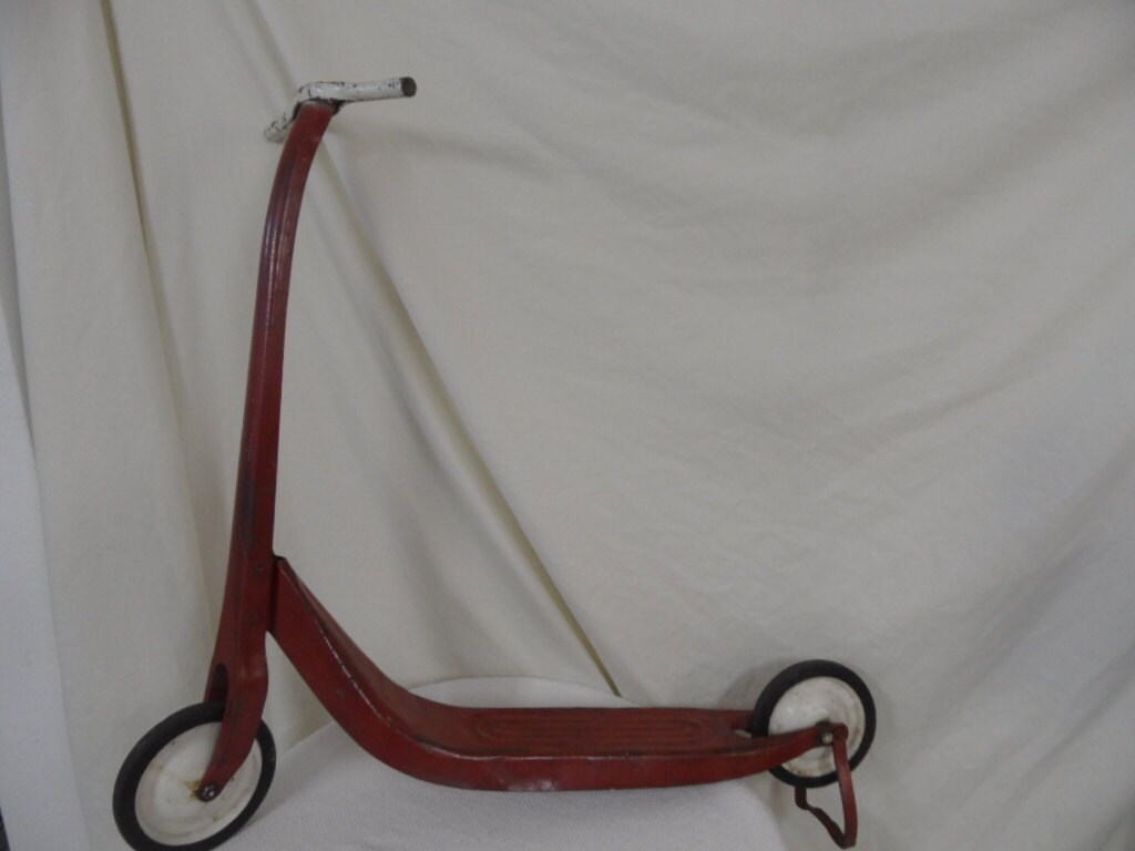 Vintage Red Metal Child's Toy Scooter by belle22 on Etsy