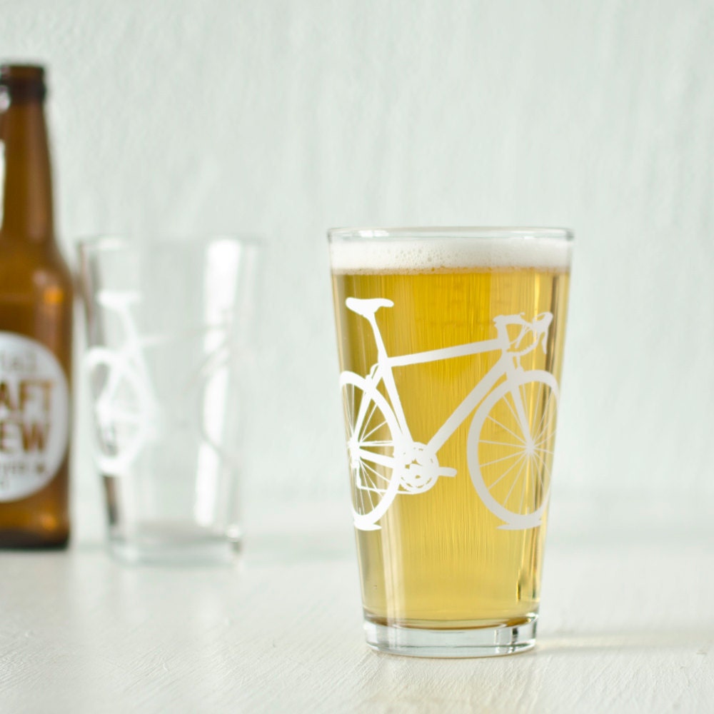 2 bicycle pint glasses, white bike