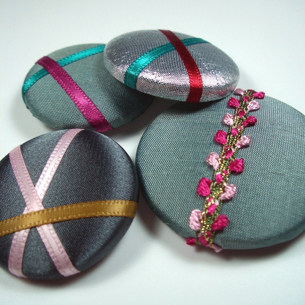 Buttons - Set of FOUR in mixed sizes - choose your own colours