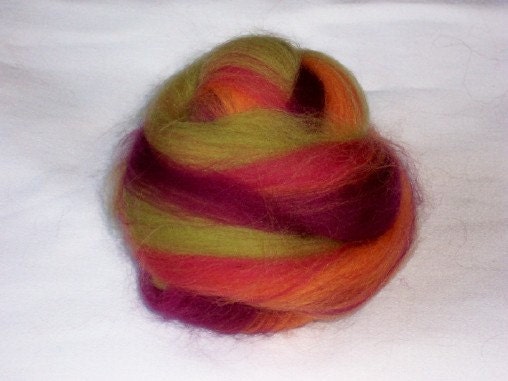 GUSHING GLORY - Merino Wool Roving, 4 oz