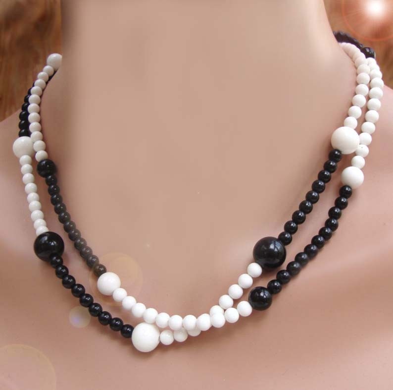 Vintage 80s Black and White Double Strand Beaded Necklace