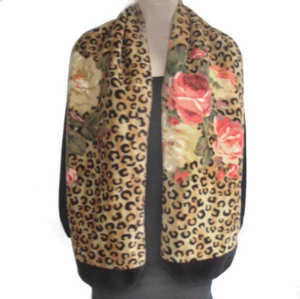 Roses on Classic Cheetah Leopard Print Long Fleece Scarf Womens