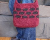Felted Shoulder Bag in Currant