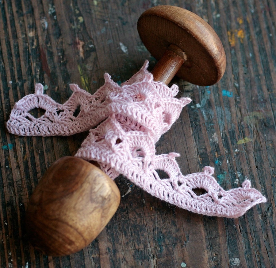 Hand Crocheted Linen Edging, Lace Trim - pink