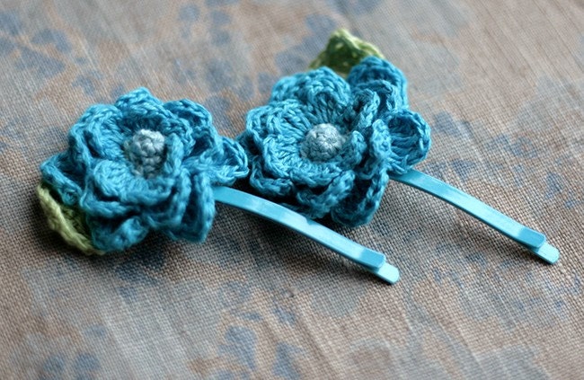 Linen flower hairpins - set of 2