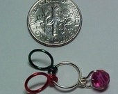 Stitch Marker - Fuchsia Swarovski Crystal Increase Decrease Row Marker - Item No. 72
