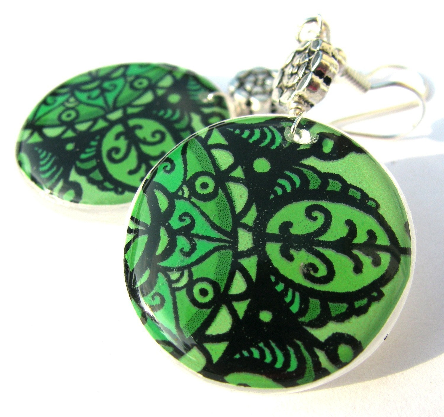 Green and Black Beaded Earrings. Southwestern Jewelry Dangle Earrings: Garden Star