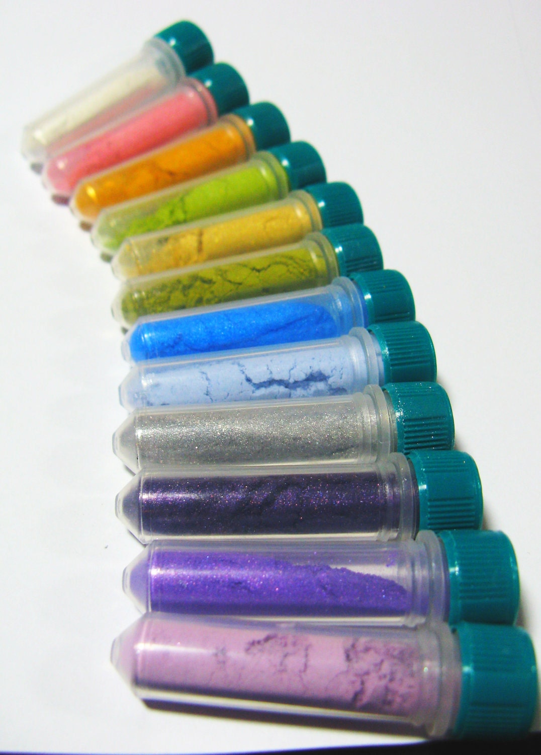 Eye Shadow Tube Refill Sample