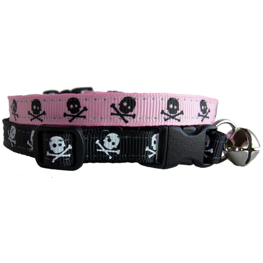 Cat or Ferret Collar with breakaway safety buckle and detachable bell. (Pattern- Hardcore, Colors- Pink, Black)