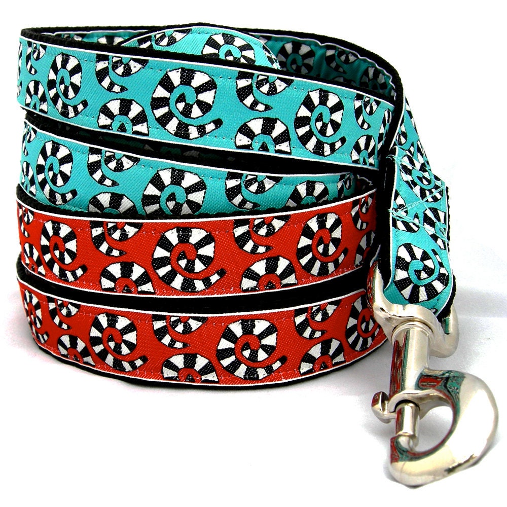 Recycled Dog Leash (Patttern - Beetlejuice)