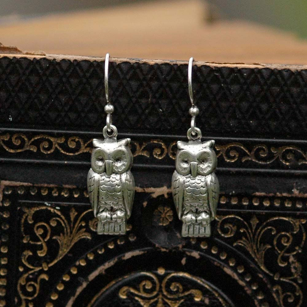 Silver Retro Owl Earrings