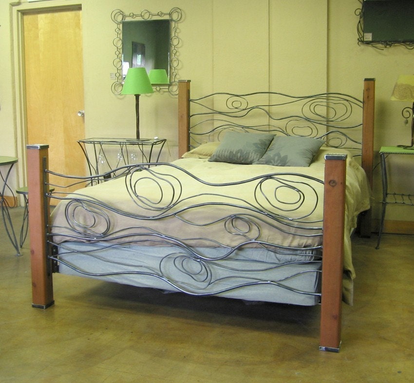 Wood Grain Bed of Steel and Cedar