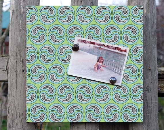 magnet board, green paisley