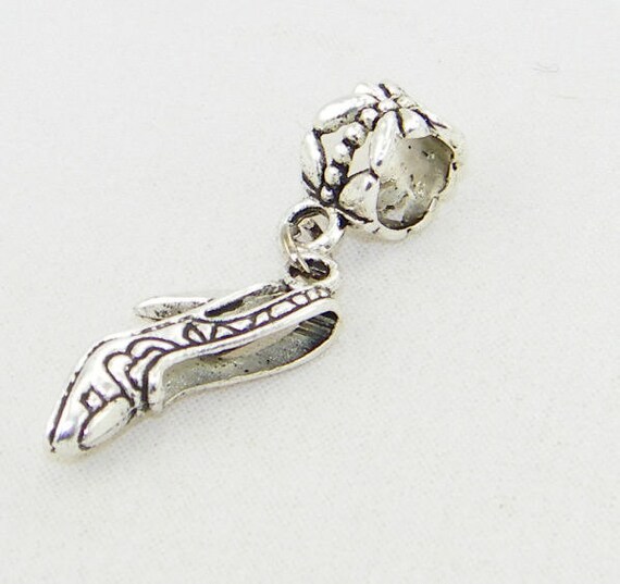 Shoe+Danglers Tibetan silver high heel shoe dangle charm by Tesorocustombeading