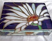 Stained Glass Jewelry Box   WHITE DAISY