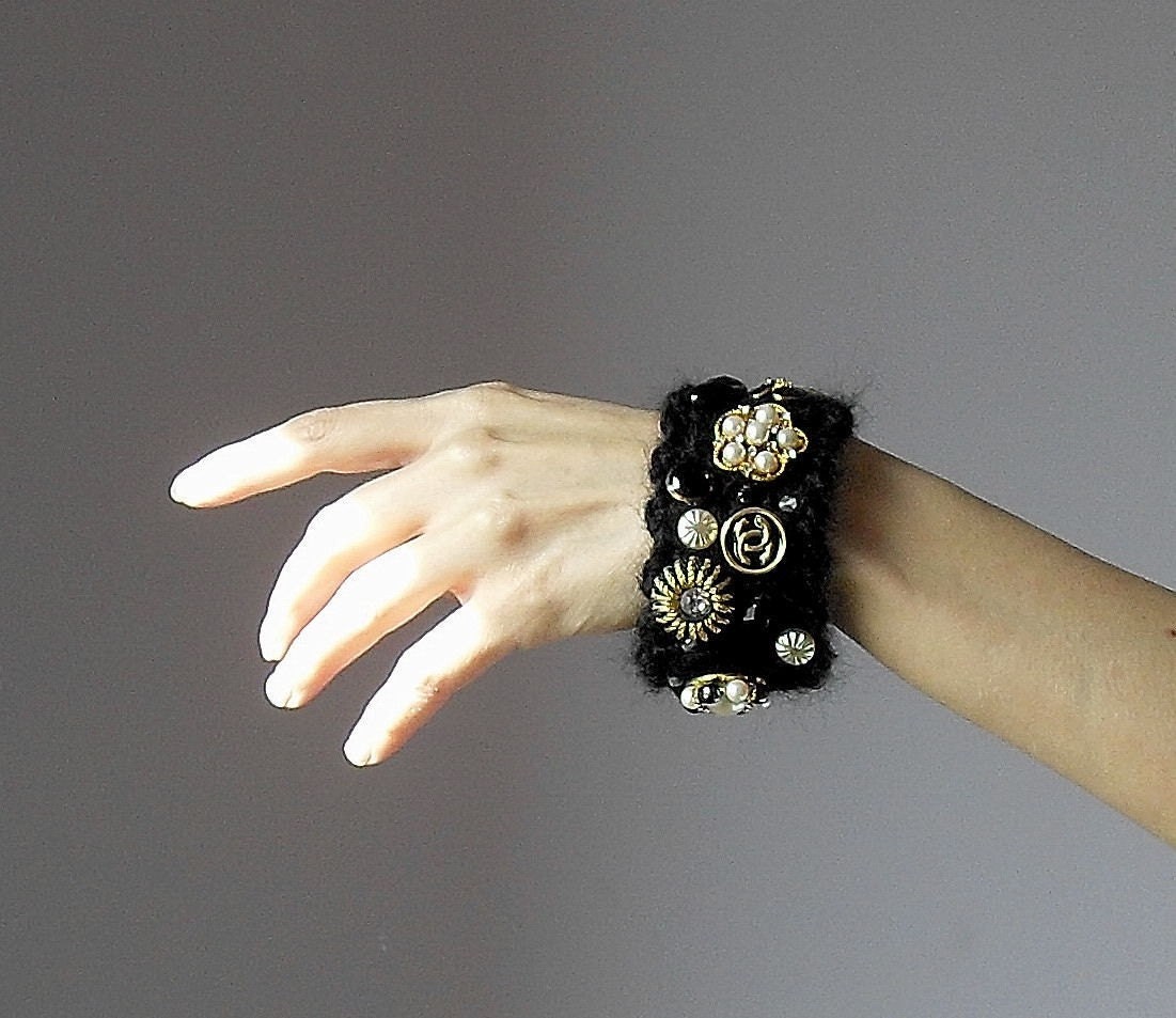 Hand Crochet Bracelet - Black Gold Version - GOLD LUXE