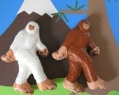 Bigfoot and Abominable Snowman Magnet Set