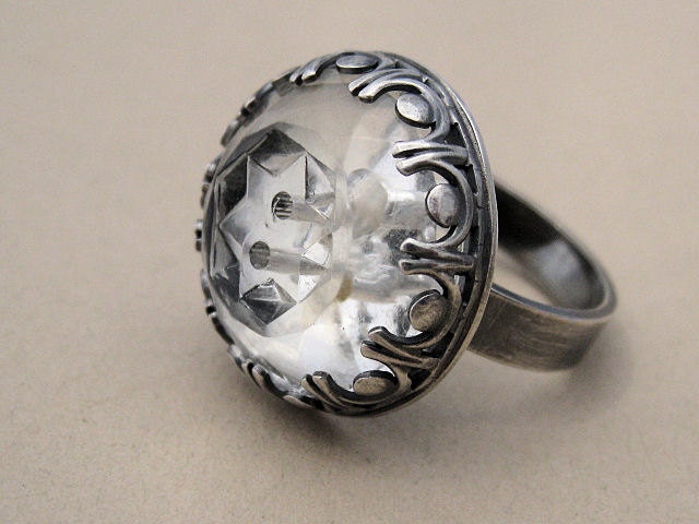 Vintage Glass Crystal Button Ring Size 7