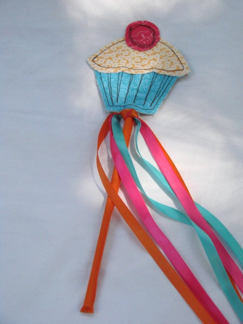 Whimsy Wendy Cupcake Wand Il_170x135