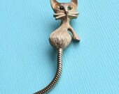 Kitty cat with swinging tail  - 60's Cocktail brooch