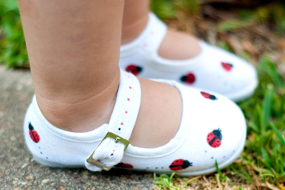 Ladybug shoes - Red ladybugs hand painted on white maryjane shoes for girls - infant, baby, toddler