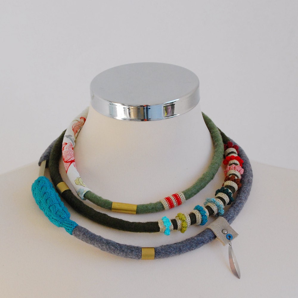 statement delicate necklace