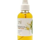 Organic Balancing Clarifying Toner Face Mist. Geranium, Calendula, Salicylic Acid, Allantoin, Vitamin B3. Natural Organic Skin Care. Vegan.