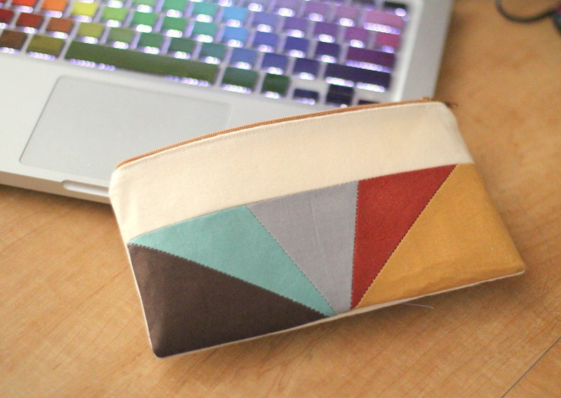Color Block Triangles Zipper Pouch
