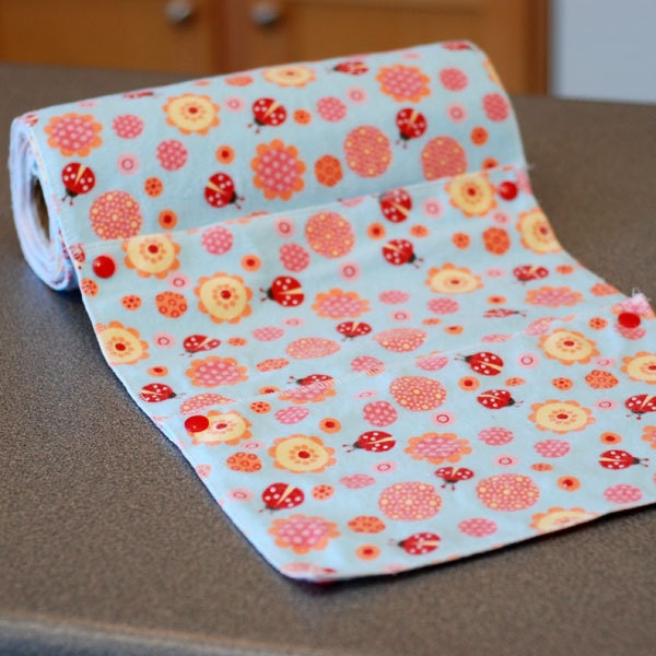 Reusable, Eco Friendly Snapping Paper Towel Set - Ladybugs - Flannel and Birdseye