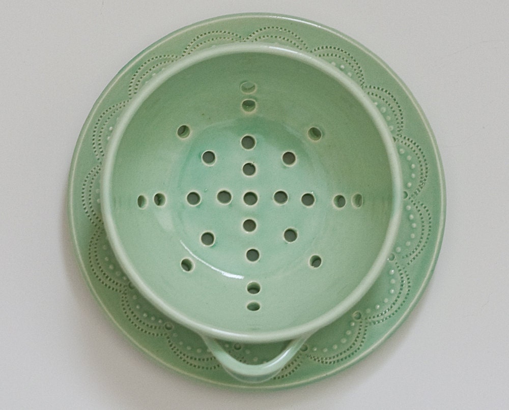 Stitch Berry Bowl - Green - Small