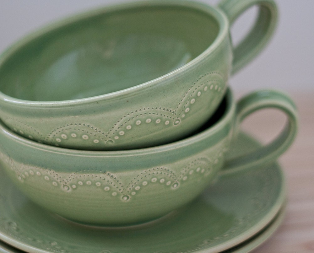 Oversized teacup and saucer - set of 2 - scallop stitching - Green