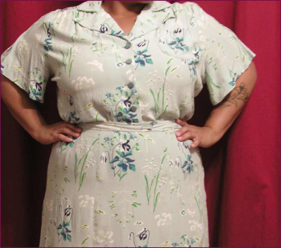 1930s 48 bust Handmade vintage inspired reproduction rayon flower blouse and skirt set PLUS SIZE