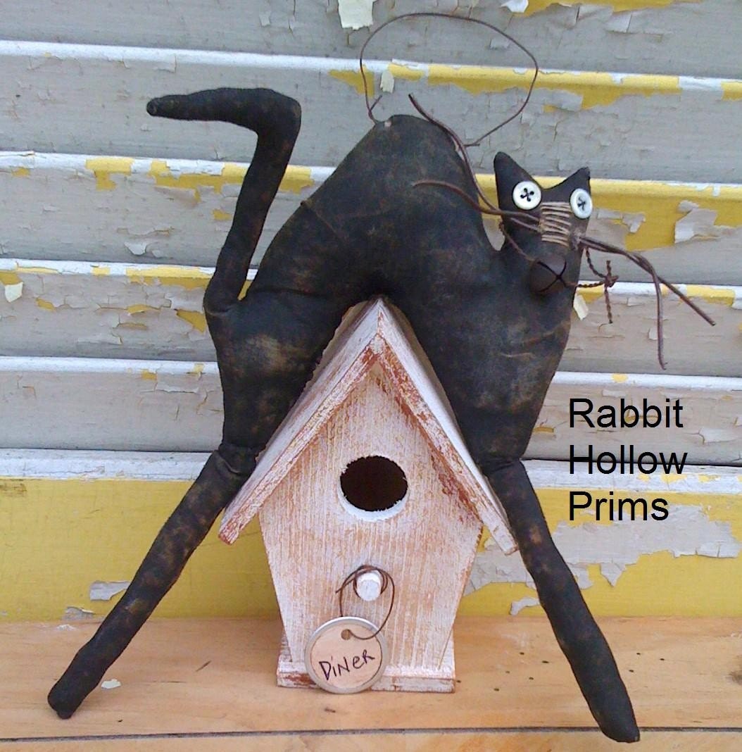 Primitive Cat on Birdhouse