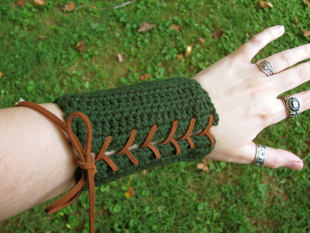 Crocheted Dark Green Elven Bracers
