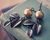 Peach Pearl Leaf earrings