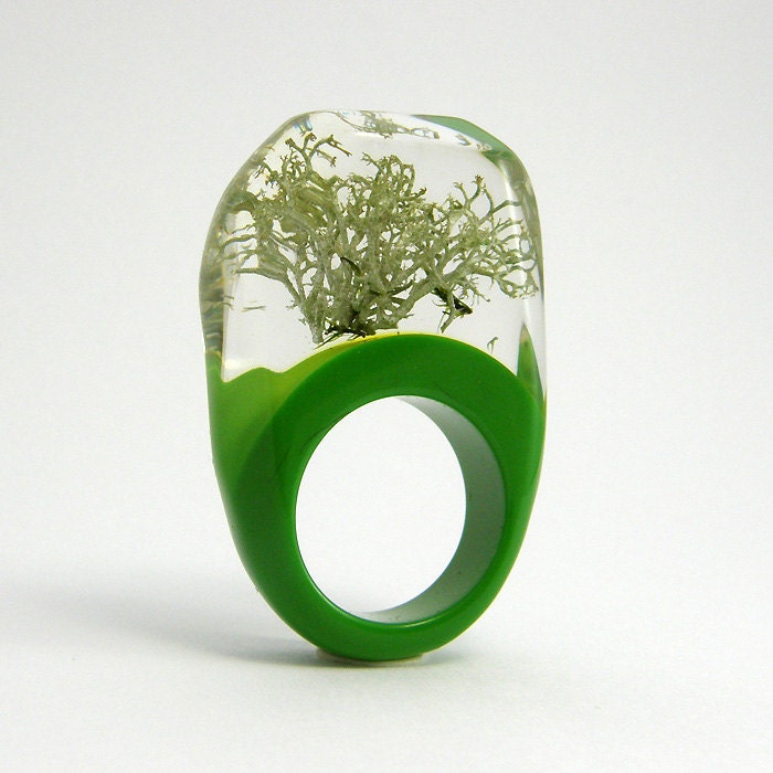 Silver Moss and green resin Ring