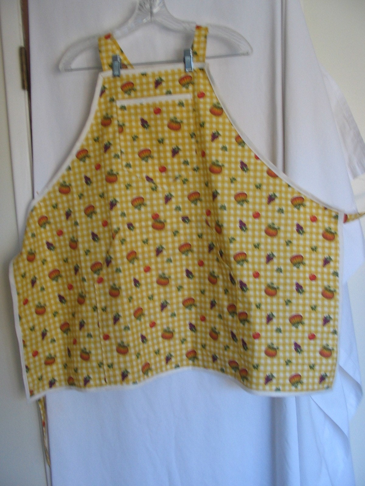 Fall Apron with Pumpkins, Grapes & Apples  (FH-156)