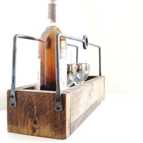 Rustic Wood Wine Caddy Beer Carrier Wood Storage Box Reclaimed Organizer Box Wine Tray Planter Box Woodland Wedding Decor Tabletop Display