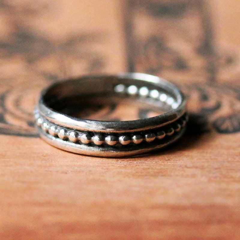 Sterling silver band ring - textured bead band - recycled - oxidized - custom wedding band - Crush band size 7.5