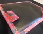 Travel Doodler Chalkmat / Large / Winged Hearts