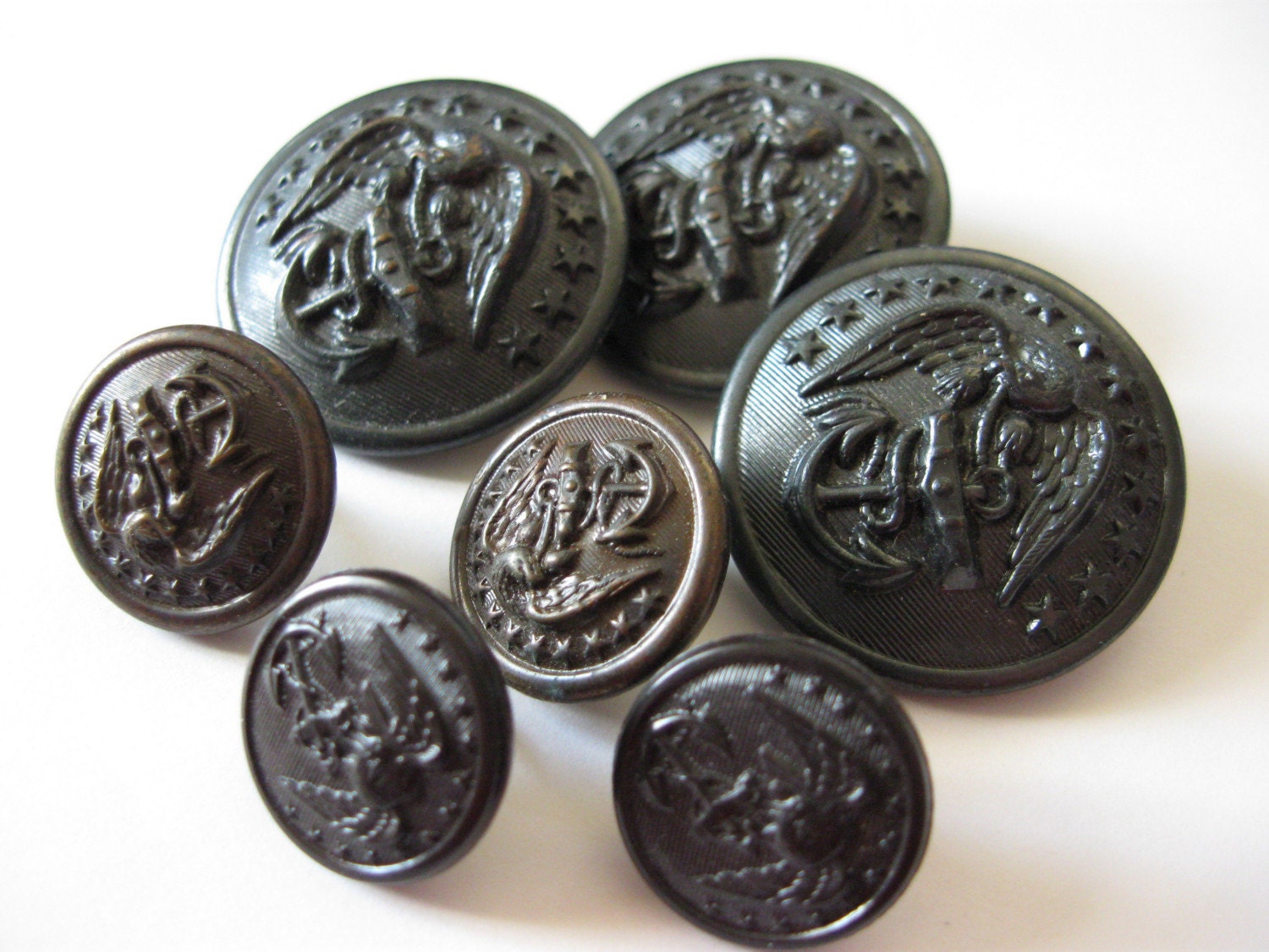 vintage-marine-corps-uniform-buttons-by-tackytiffany-on-etsy