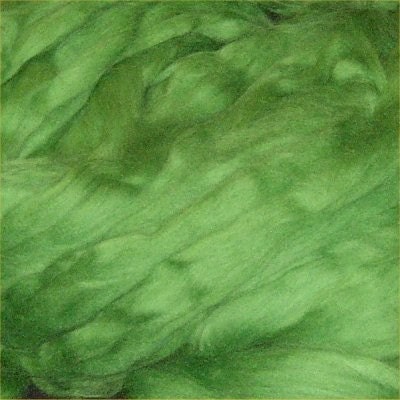 Merino 64s Tops/Rovings felt/spinning 100g (3.53oz) - LAWN GREEN