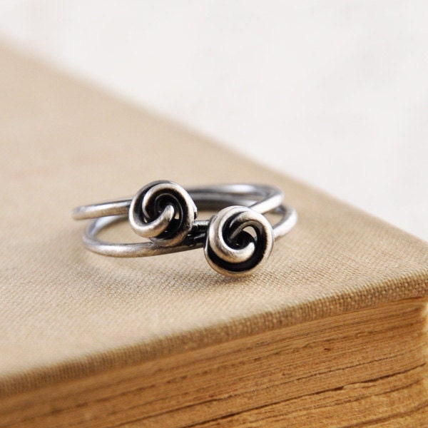 Love Knot Silver Ring / Valentine Gift / Simplistic Style / Vintage Modern Style