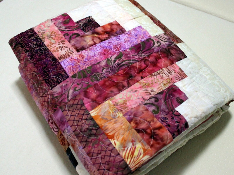 Log Cabin Queen King Bed Quilt CHERRY BLOSSOM