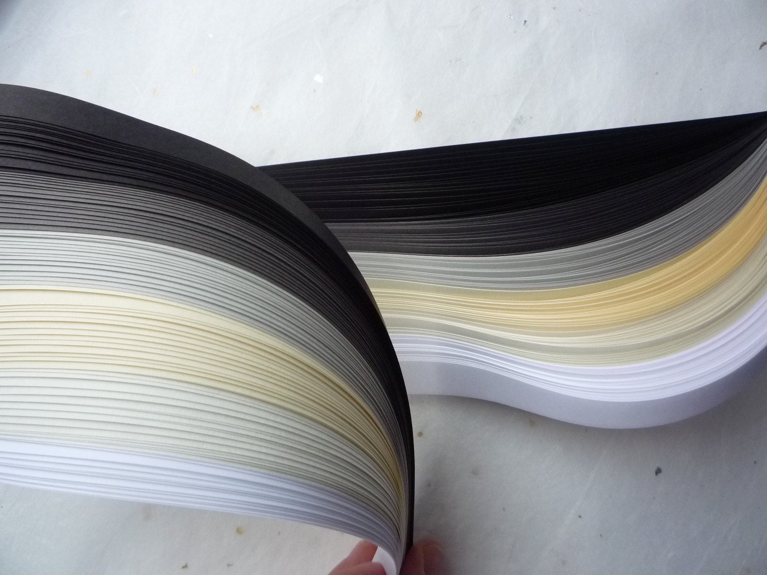 Moravian Star Paper Strips Black White Shades DIY (100 strips, 1 inch wide)