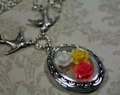 Decorating the Nest Botanical Locket Necklace