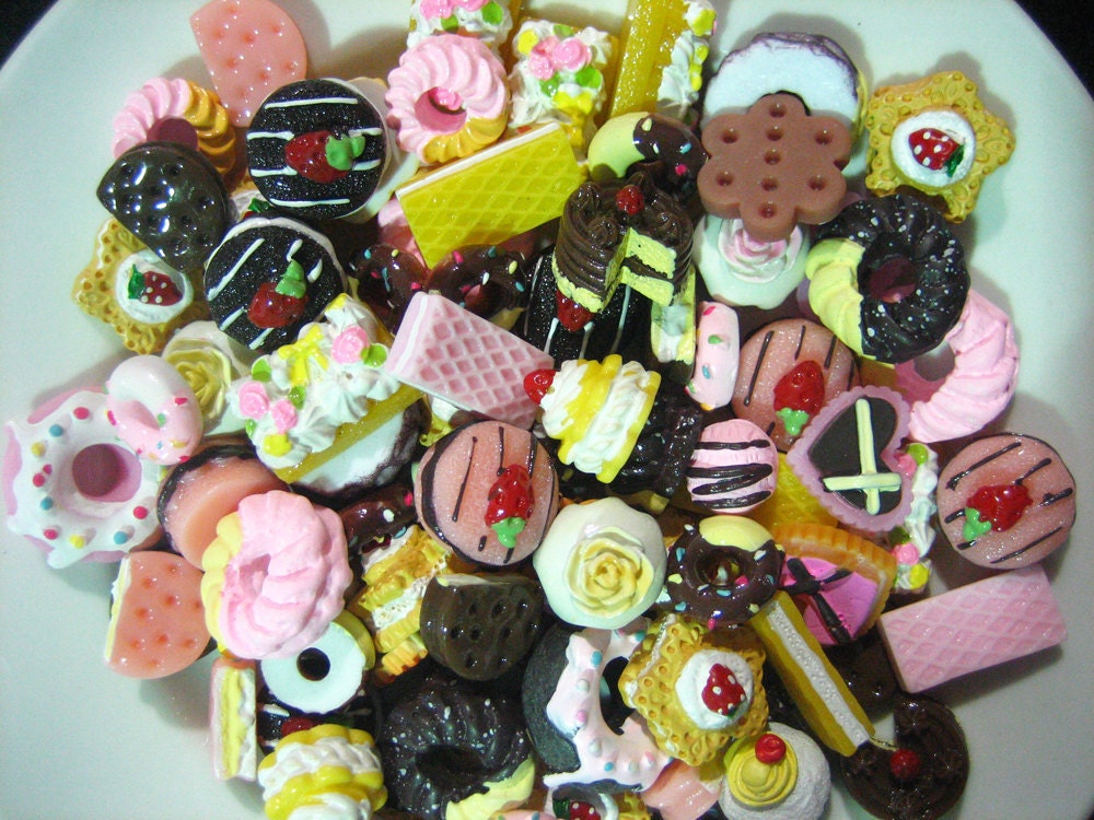 25pc assorted decoden cabochons, mix of miniture kawaii dessert pastry cabs - bunnysundries