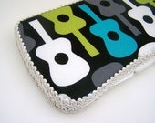 Boutique wipes case - groovy guitar